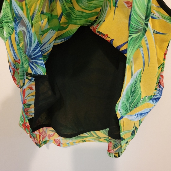 Sans Souci cropped tank - Picture 5 of 5